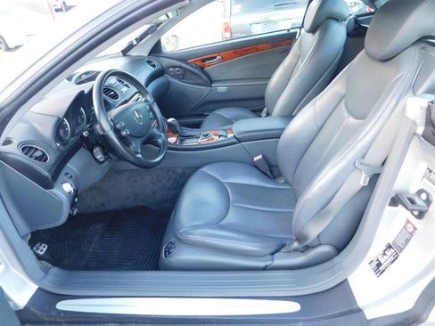 Used 2004 Mercedes-Benz SL 500 image 8