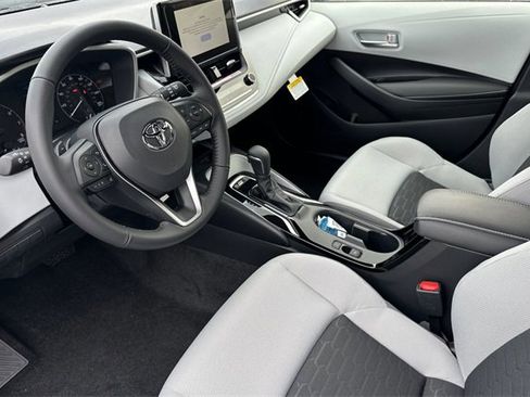 Used 2026 Toyota Corolla SE image 8