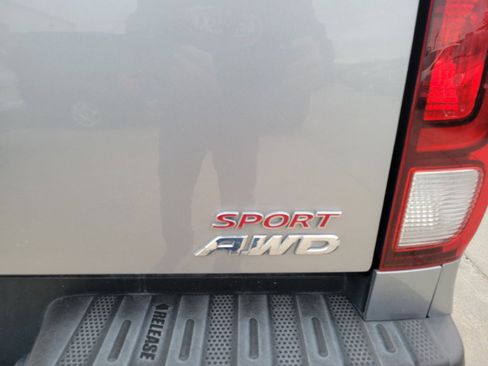 Used 2021 Honda Ridgeline Sport image 7