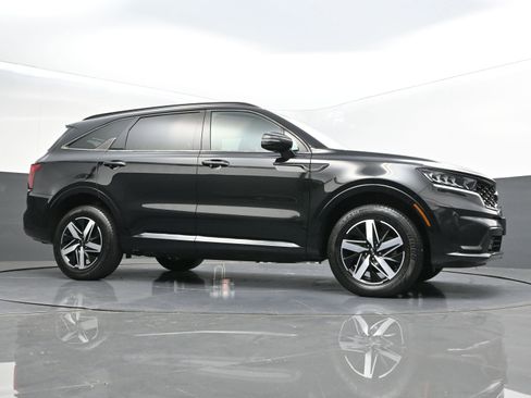 Used 2021 Kia Sorento EX w/ Panoramic Sunroof Package image 49