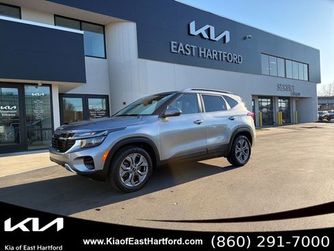 Certified 2024 Kia Seltos S image 1