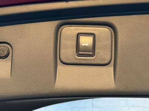 Used 2018 Nissan Murano SL w/ Moonroof Package image 28