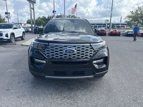 Used 2021 Ford Explorer Platinum w/ Equipment Group 601A AWD/4WD image 3
