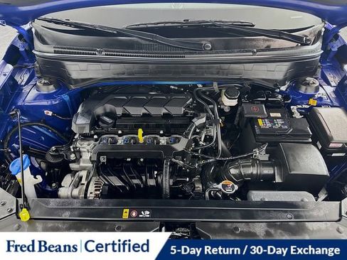 Certified 2025 Hyundai Venue SEL image 27