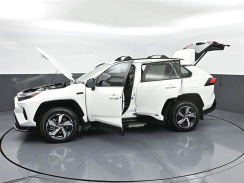 Used 2024 Toyota RAV4 SE w/ Weather & Moonroof Package AWD/4WD image 49