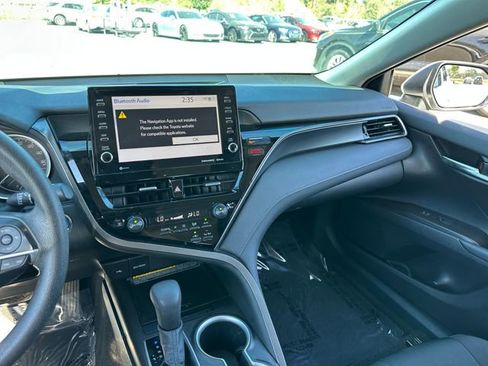 Used 2021 Toyota Camry LE w/ Audio Upgrade Package image 17