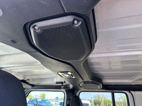 Used 2021 Jeep Wrangler Unlimited Sport AWD/4WD image 18