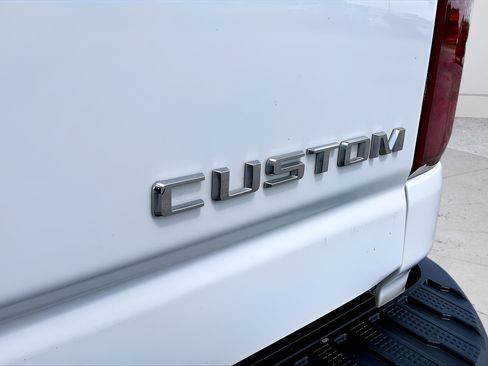 Used 2024 Chevrolet Silverado 2500 Custom w/ Custom Convenience Package AWD/4WD image 21