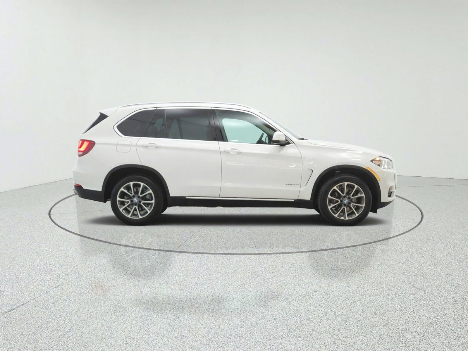 Used 2015 BMW X5 sDrive35i RWD image 4