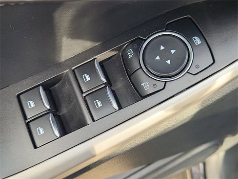 Used 2023 Ford Explorer XLT w/ Equipment Group 202A image 22