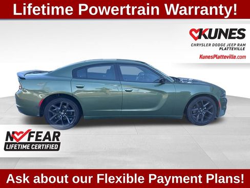 Used 2022 Dodge Charger SXT w/ Blacktop Package image 5