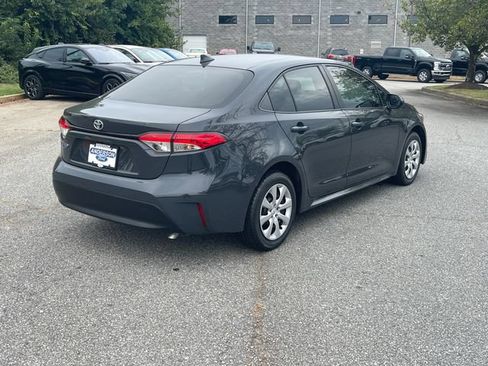 Used 2024 Toyota Corolla LE FWD image 5