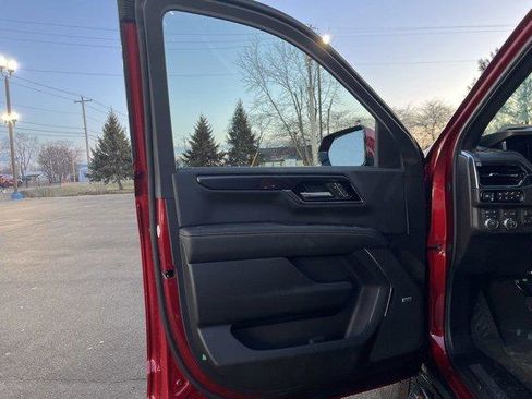 New 2026 GMC Yukon Elevation image 9