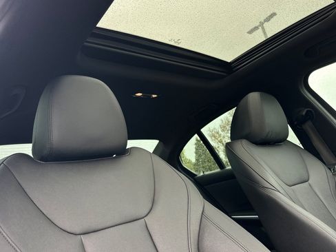 Used 2020 BMW 330i Sedan RWD image 16