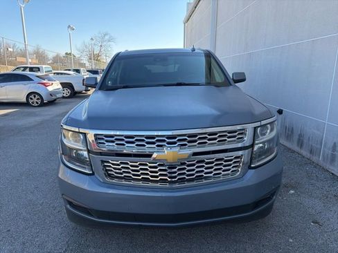 Used 2016 Chevrolet Suburban LT w/ Luxury Package image 2