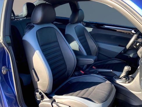 Used 2014 Volkswagen Beetle R-Line image 7
