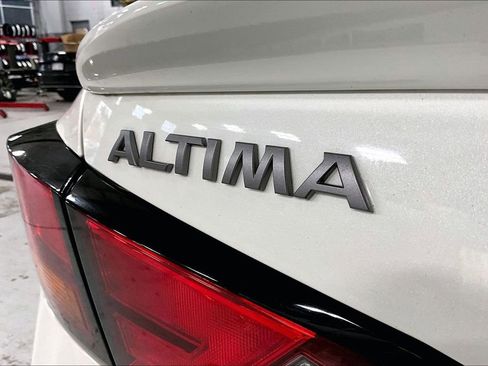 Certified 2023 Nissan Altima 2.5 SR image 30