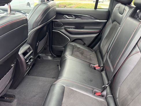 Used 2022 Jeep Grand Cherokee Trailhawk image 34