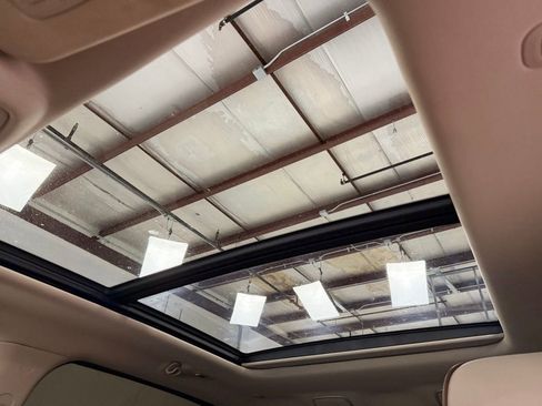 Used 2020 RAM 1500 Laramie image 25