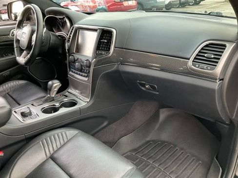 Used 2017 Jeep Grand Cherokee SRT AWD/4WD image 24
