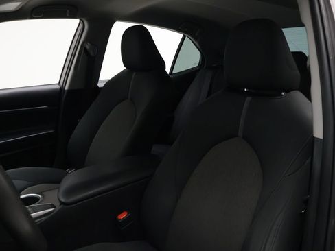 Used 2023 Toyota Camry LE image 13