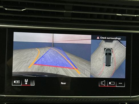 Used 2025 Audi SQ8 Premium Plus w/ S Sport Package image 11