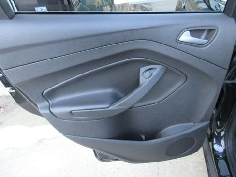 Used 2014 Ford Escape SE image 19