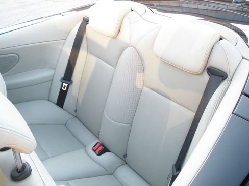 Used 2009 Saab 9-3 2.0T w/ Cold Weather Package FWD image 25