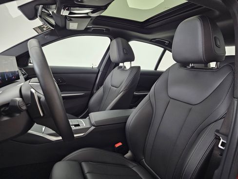 Used 2024 BMW 330i xDrive Sedan image 9