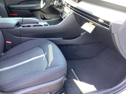 New 2025 Hyundai Sonata SEL image 25