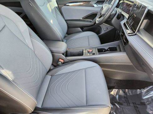 New 2026 Volkswagen Tiguan SE AWD/4WD image 4