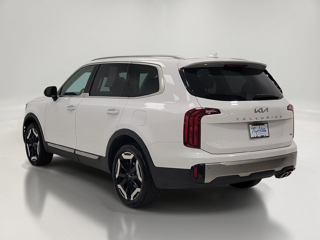 Used 2025 Kia Telluride S AWD/4WD image 4