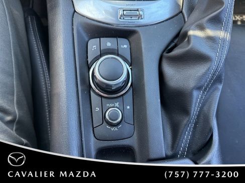 Used 2023 MAZDA MX-5 Miata Grand Touring RWD image 9