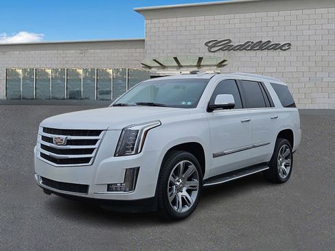 Used 2016 Cadillac Escalade Luxury image 1