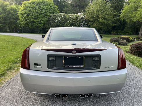 Used 2004 Cadillac XLR RWD image 35