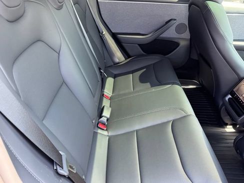 Used 2025 Tesla Model 3 Long Range RWD image 7