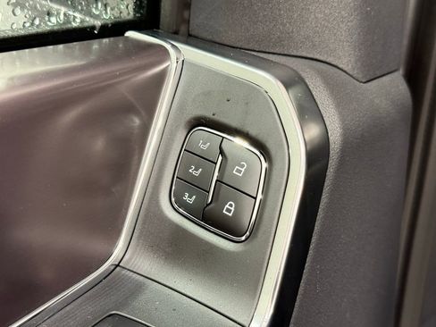 New 2026 Ford F250 Platinum w/ Tremor Off-Road Package image 16