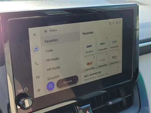 Used 2025 Toyota Corolla LE image 19