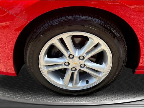 Used 2017 Chevrolet Cruze LT FWD image 32