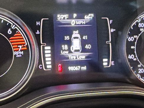 Used 2020 Jeep Cherokee Latitude Plus image 8