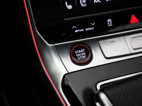 Used 2023 Audi S6 Prestige w/ Prestige Package image 19