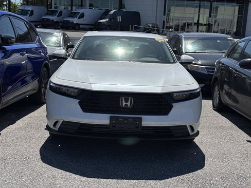 Certified 2023 Honda Accord EX image 2