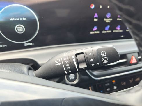 Used 2024 Kia Seltos S FWD image 25