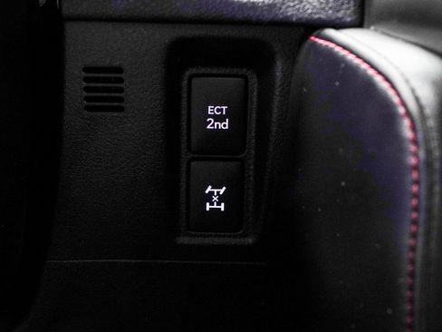 Used 2023 Lexus GX 460 Luxury image 38