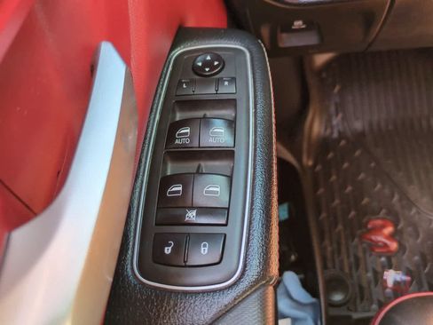 Used 2019 RAM 1500 Rebel AWD/4WD image 21
