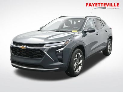 Used 2025 Chevrolet Trax LT