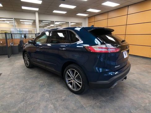 Certified 2020 Ford Edge Titanium w/ Class II Trailer Tow Package image 5