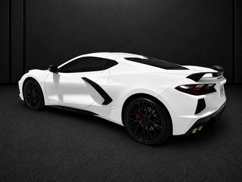Used 2022 Chevrolet Corvette Stingray Coupe w/ 1LT RWD image 5