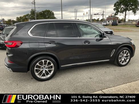 Used 2019 BMW X5 xDrive40i w/ Executive Package image 29