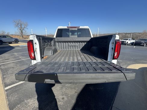 Used 2023 GMC Sierra 1500 SLT w/ SLT Premium Plus Package image 5
